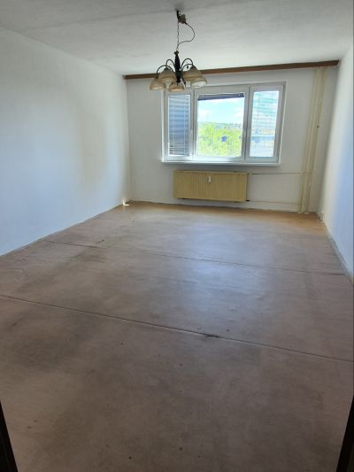 Na predaj 3-izbový byt Ťahanovce 80 m2 + balkón - 1