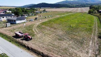 Na predaj stavebný pozemok 686 m2 v obci Svinica - 2